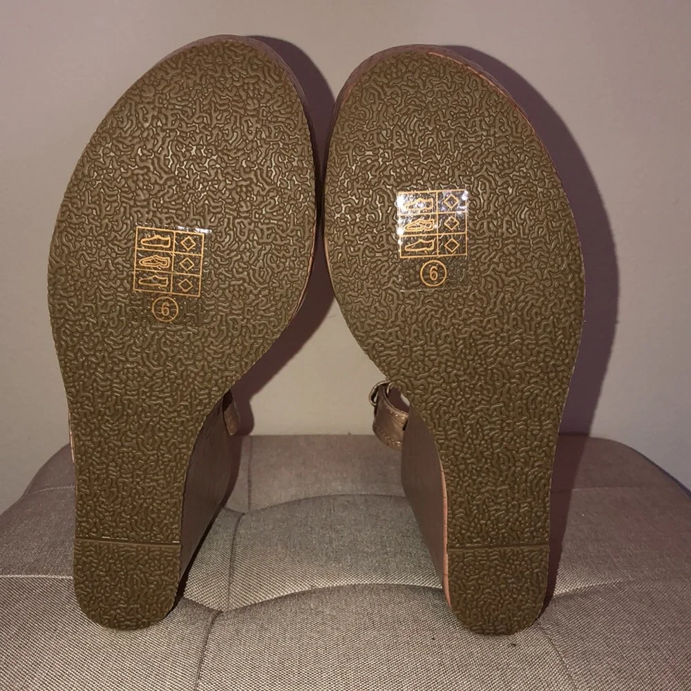 N/A stylish nude